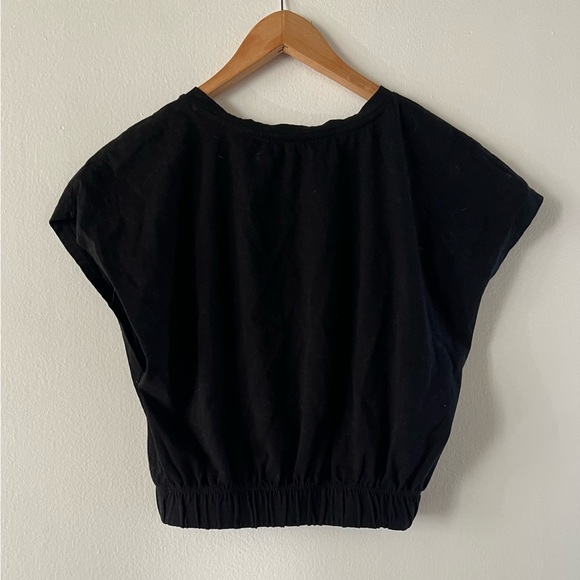 Tops Zara Black Crop Size Small Poshmark